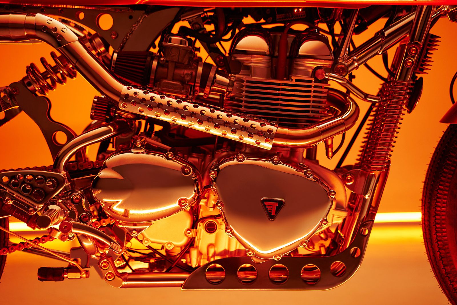 Retouch for Tamarit motorcycles campaign